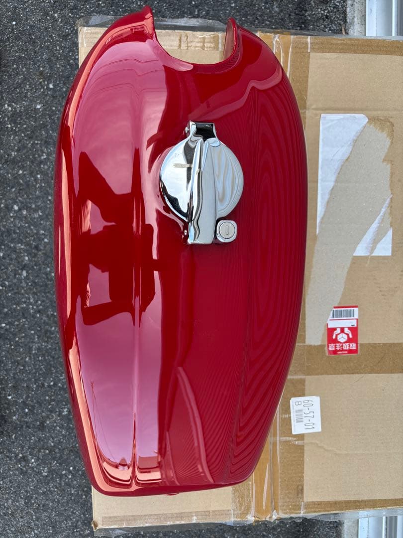 CB400Fヨンフォアタンク　ホンダ純正　398タンク　再塗装品