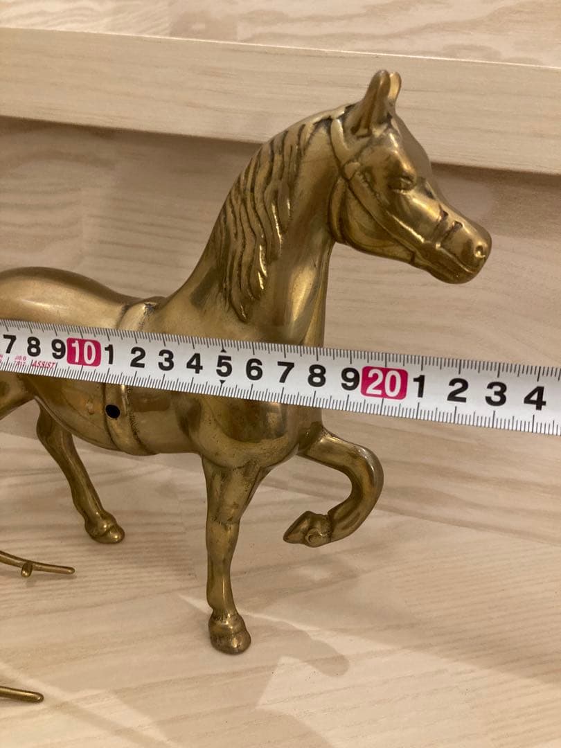 ヴィンテージ真鍮の置物、馬車を引く馬、真鍮の装飾、真鍮製