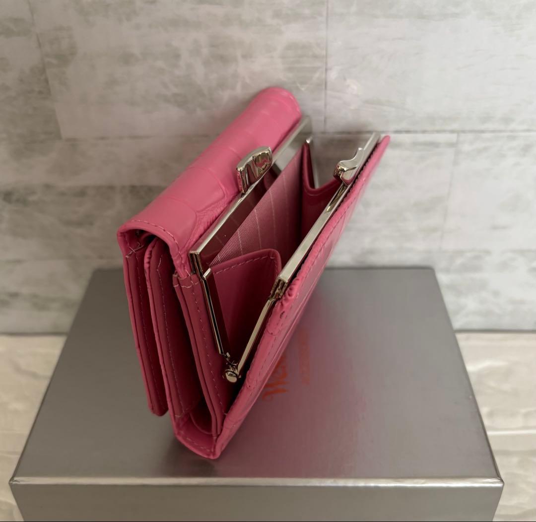 大人気　ヴィヴィアンウエストウッド コンパクトウォレット　可愛らしいピンク