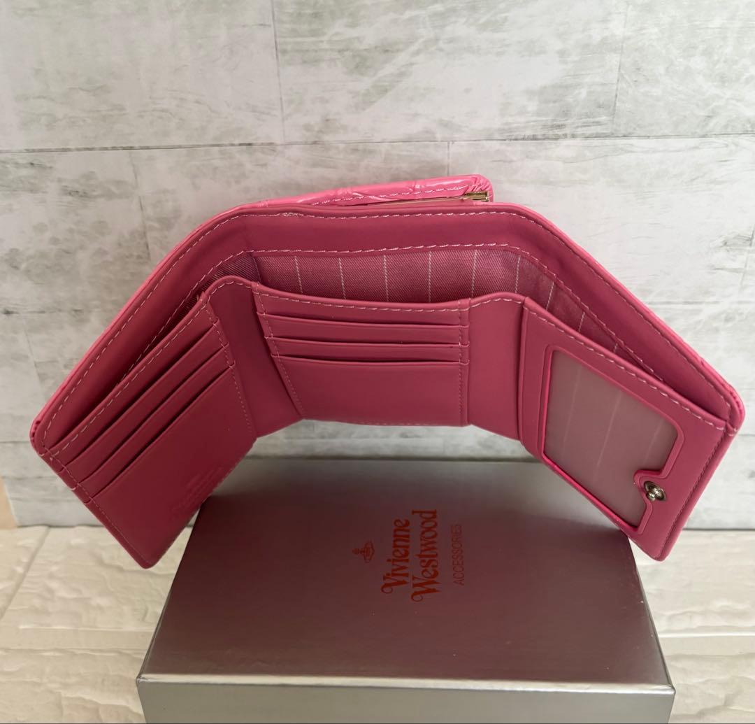 大人気　ヴィヴィアンウエストウッド コンパクトウォレット　可愛らしいピンク