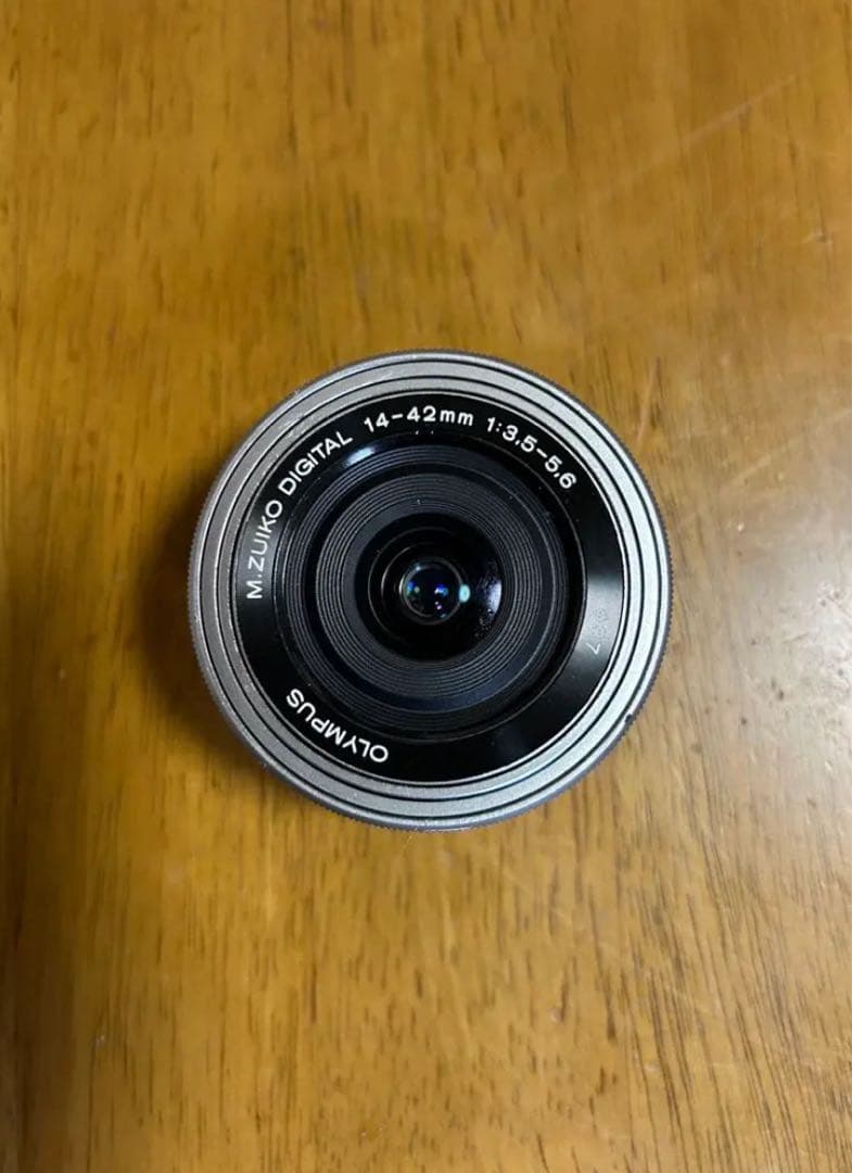 OLYMPUS PEN E-PL10 オリンパス　ミラーレス 一眼レフ　カメラ