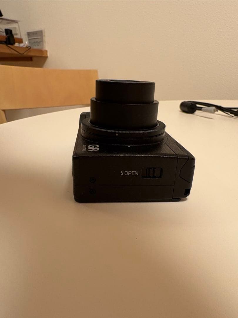 ショット数2884回 美品 RICOH GR DIGITAL IV 充電器付き