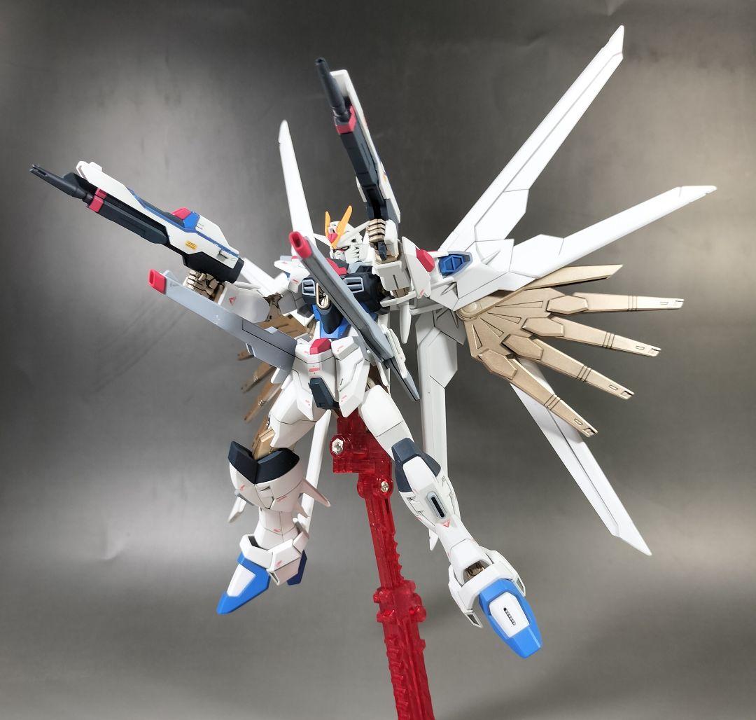 HG 1/144 マイティーストライクフリーダムガンダム 改修 全塗装 完成品