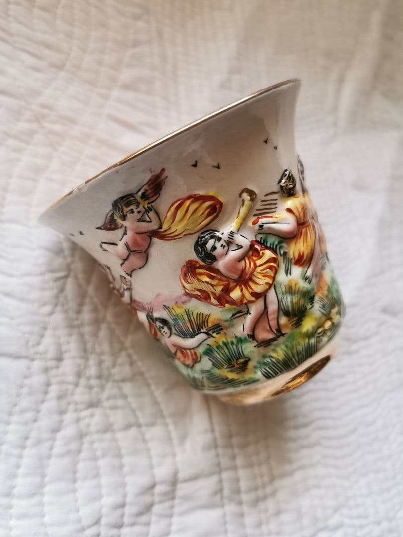 アンティーク カポディモンティ 天使＆子供ティーカップ１客① ハンドペイント手描