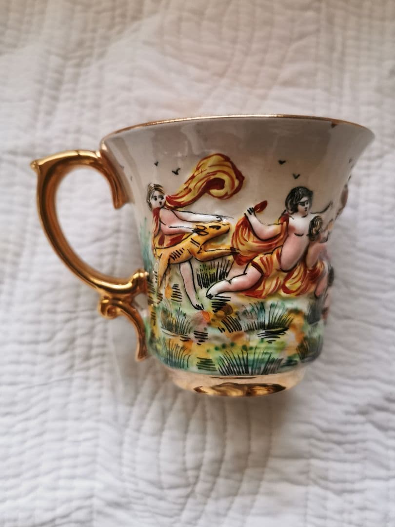 アンティーク カポディモンティ 天使＆子供ティーカップ１客① ハンドペイント手描