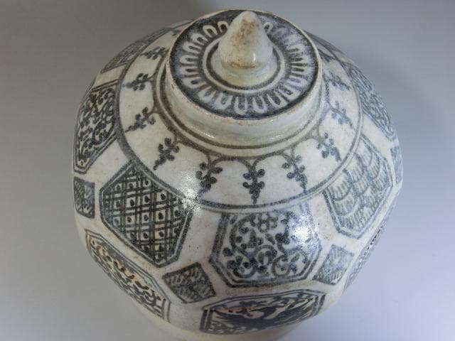 蓋物■白釉粉引八角合子 宋胡録調 蓋鉢 菓子器 鳳凰 唐草 骨董品 時代物 希少