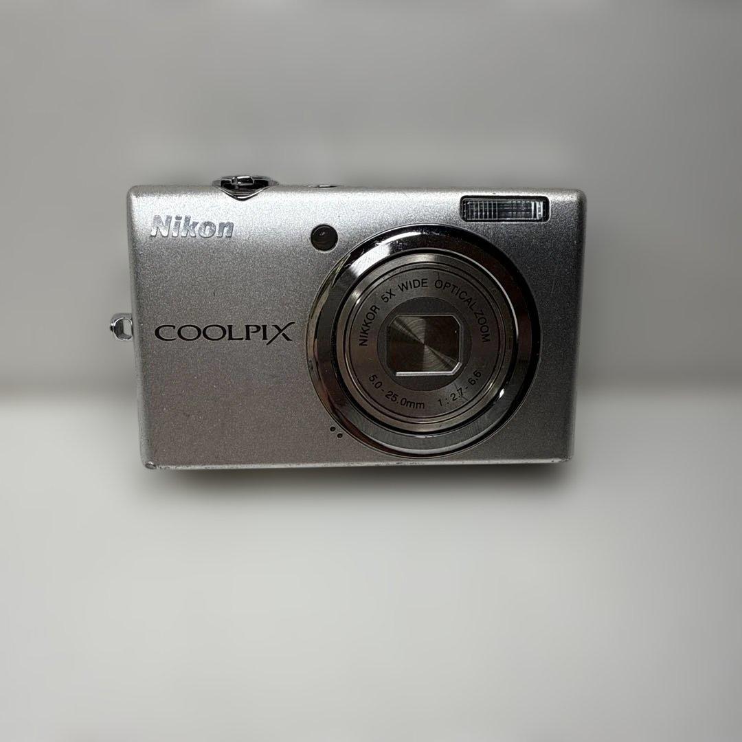 Nikon COOLPIX S570 コンパクトデジタルカメラ