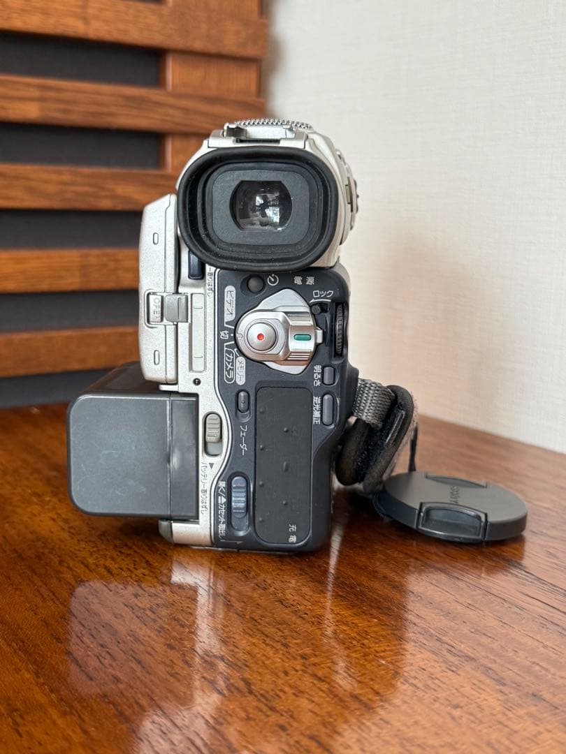 ビデオカメラ SONY miniDV HANDYCAM DCR-PC100