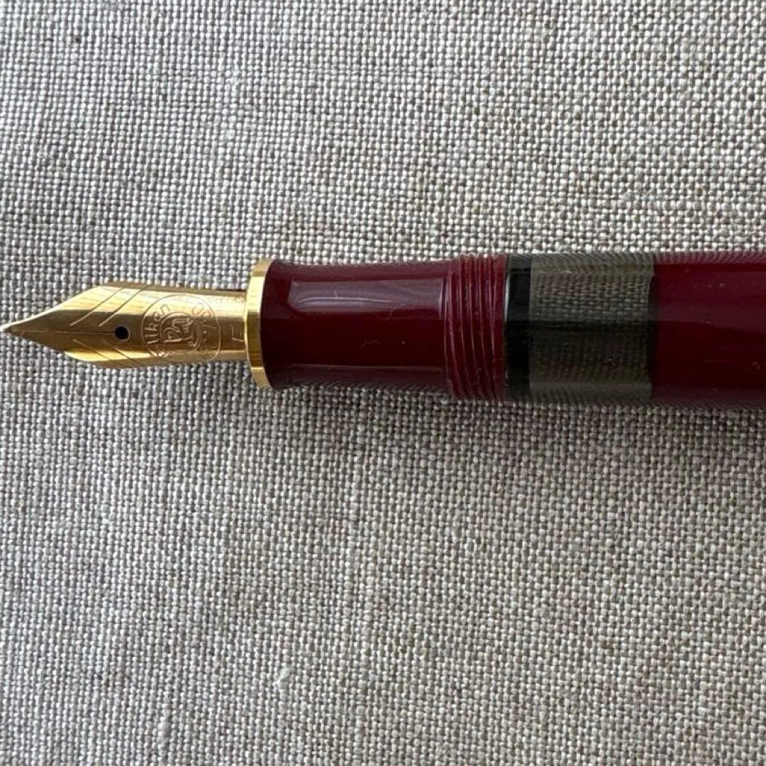 Pelikanペリカン 万年筆 旧型 18C-750 バーガンディ　吸入式