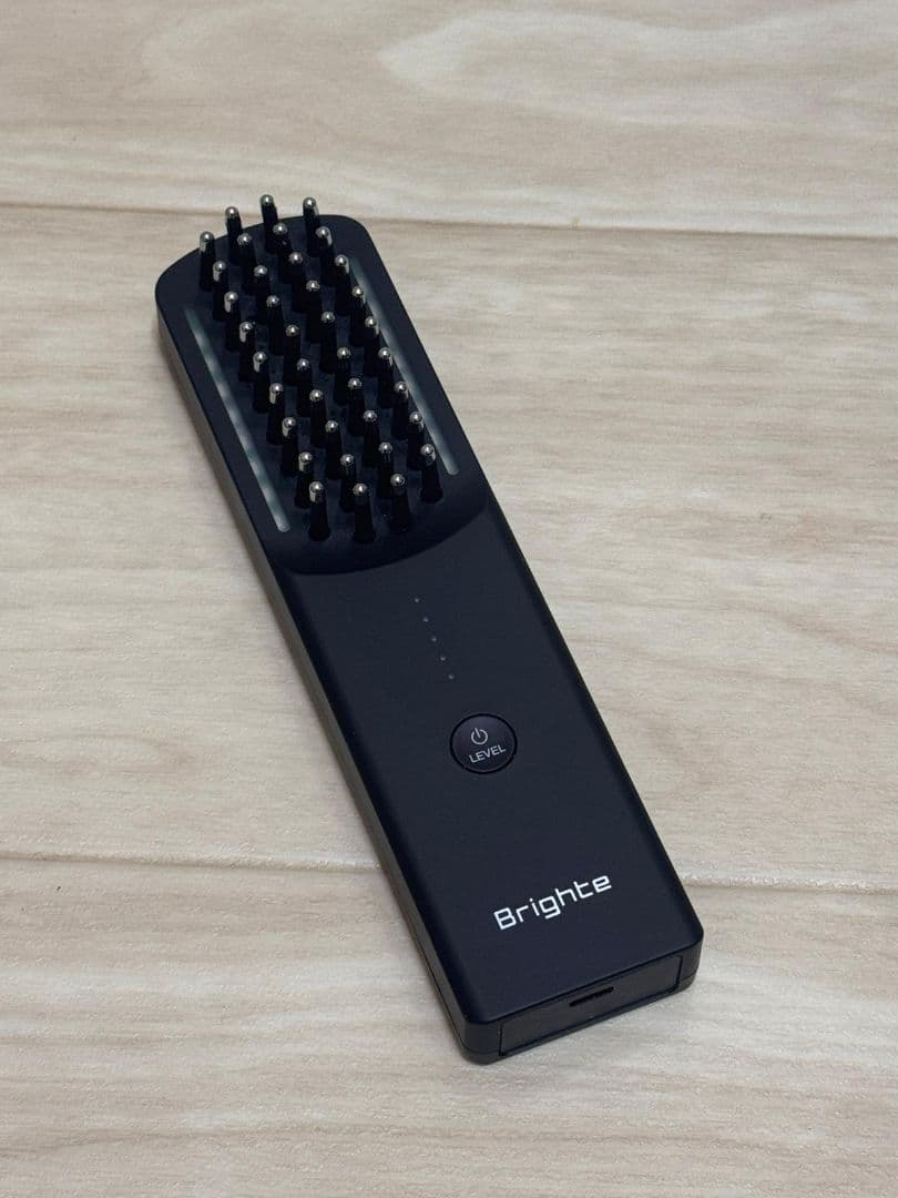 Brighte ブラシヘアアイロン LEDライト付きELEKIBRUSH