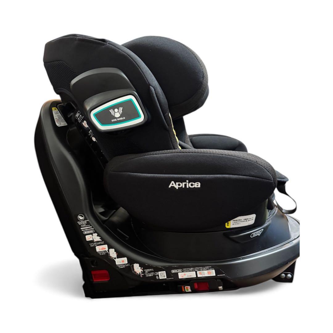 アップリカ　チャイルドシート　フラディアグロウ　セーフティプラス　ブラック