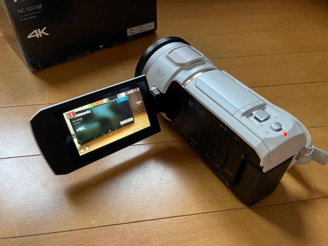 パナソニック 4K ビデオカメラ HC-VX1M-W　ホワイト
