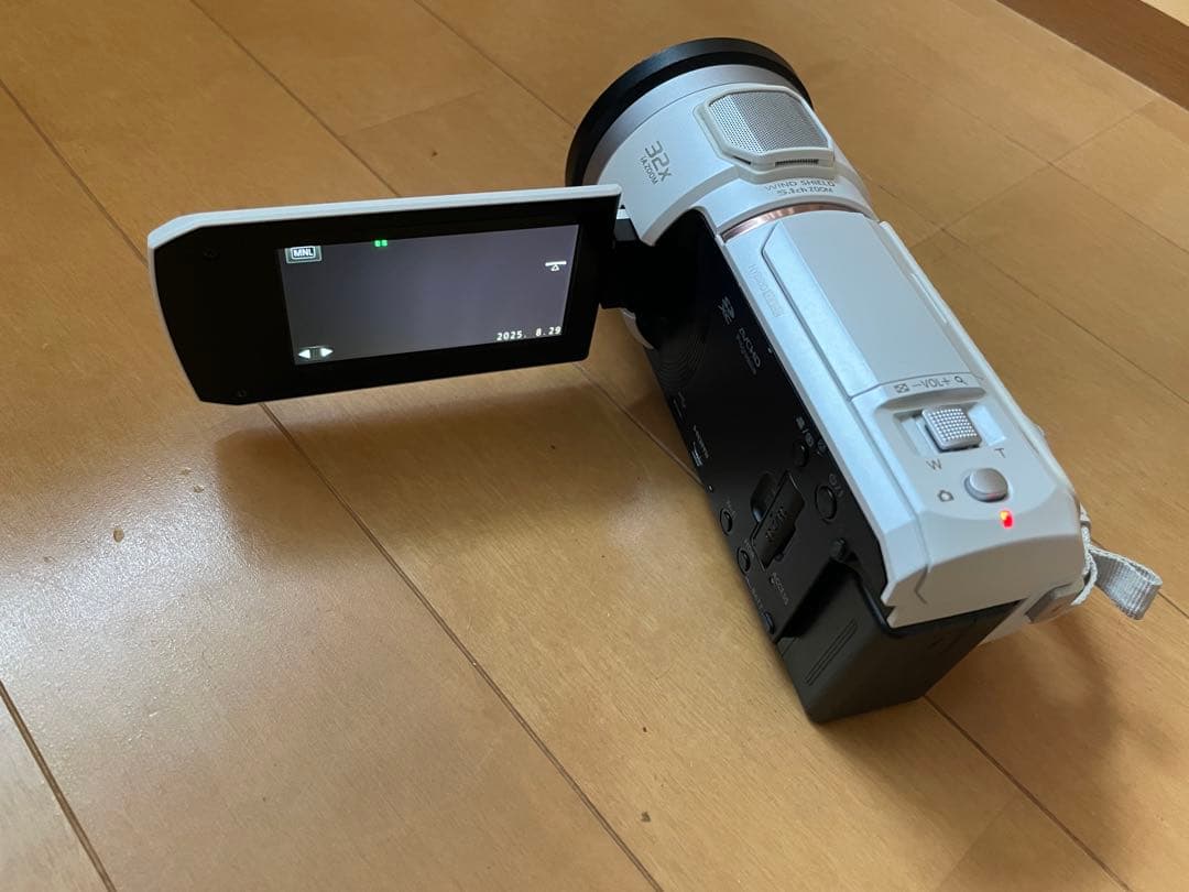 パナソニック 4K ビデオカメラ HC-VX1M-W　ホワイト