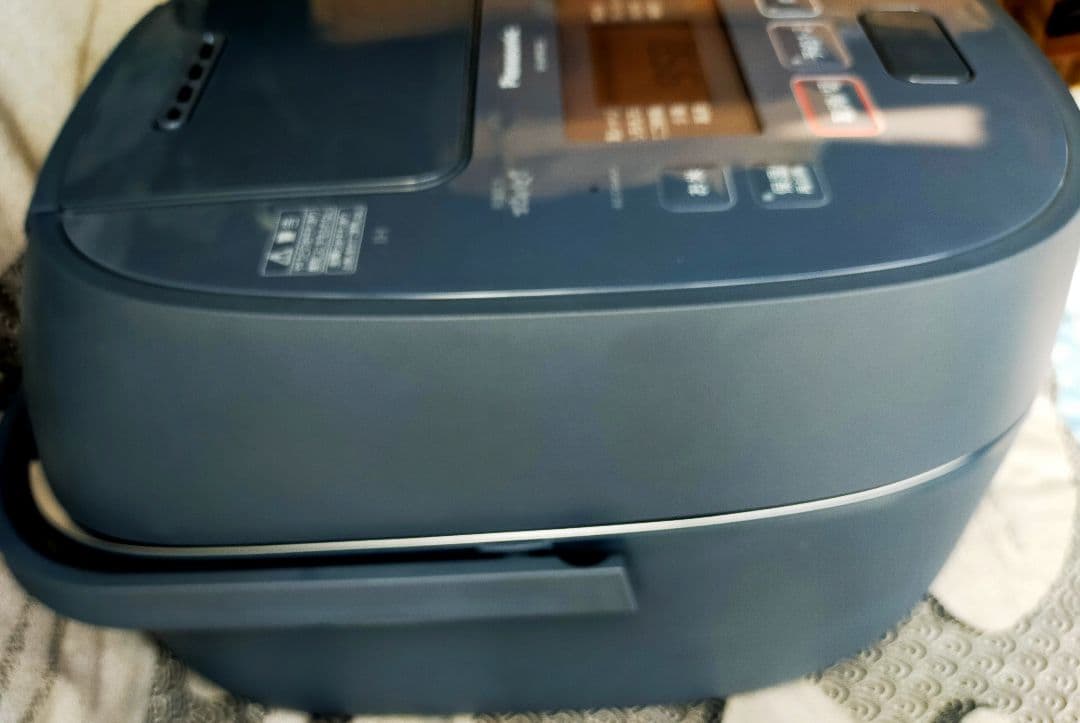 【未使用】パナソニック 炊飯器 5.5合 可変圧力IH SR-MPB100-H