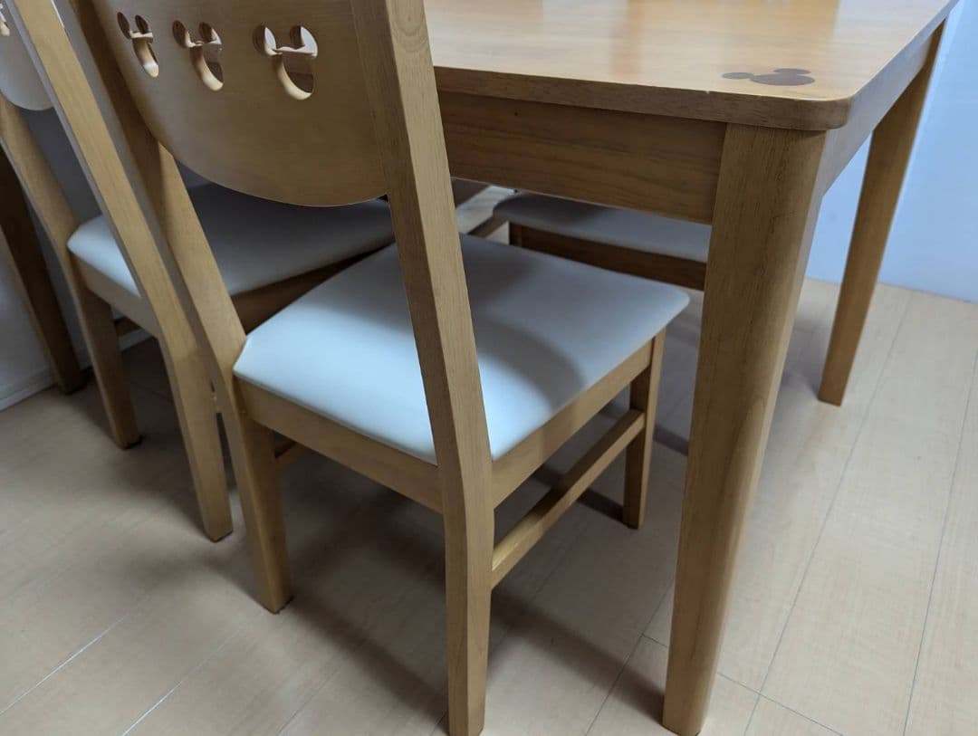 【ディズニー】ベルメゾン　ダイニングテーブル　セット