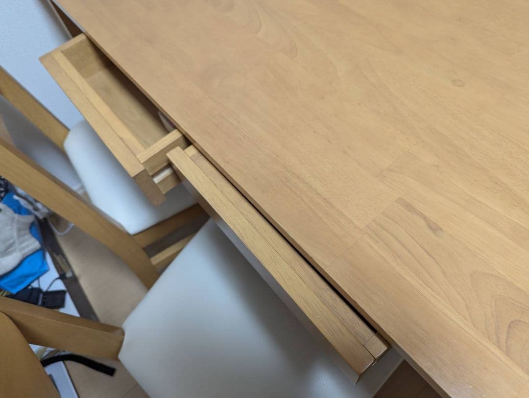 【ディズニー】ベルメゾン　ダイニングテーブル　セット