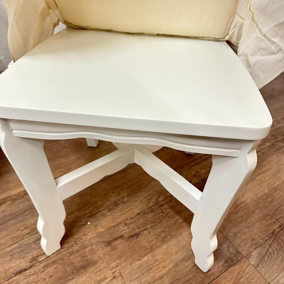 【新品・未使用】 ヨーロピアン調　白家具　チェアー　リボンデザイン 完成品