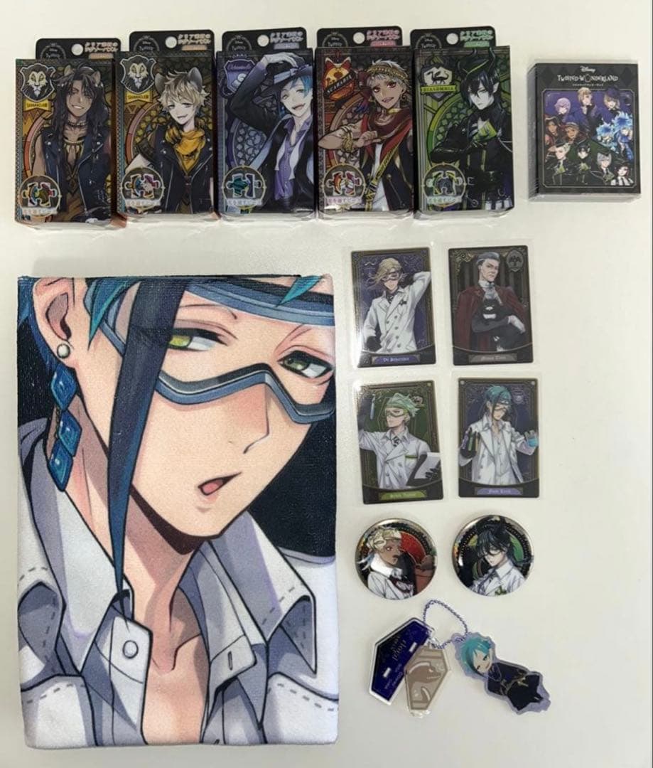 【ツイステまとめ売り】グッズセット パズル缶バ他