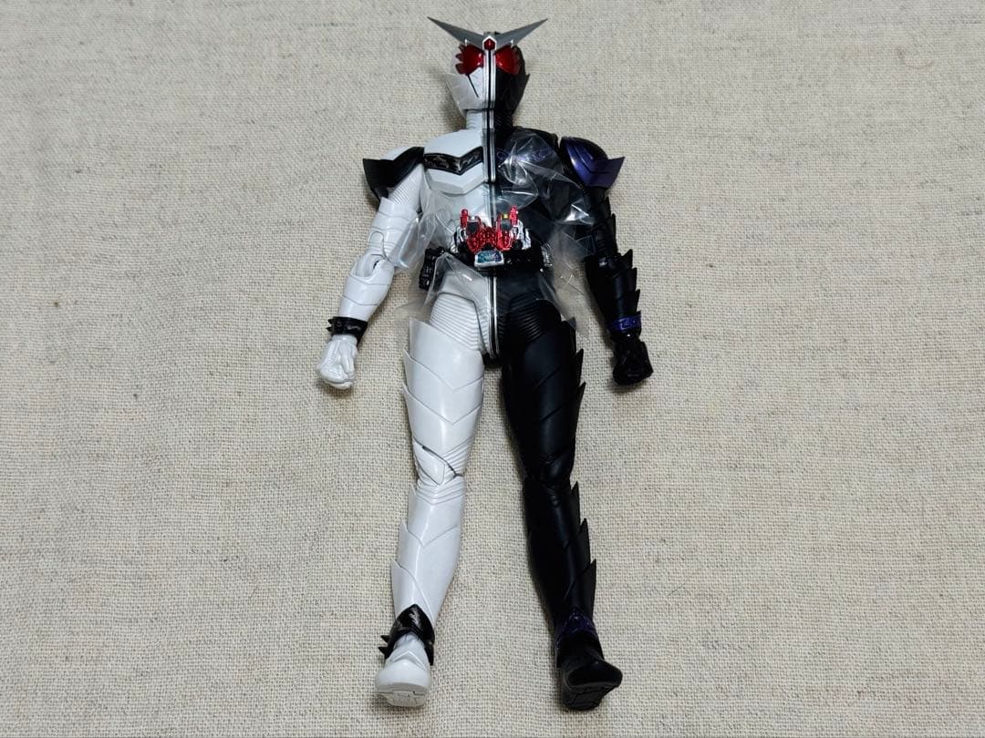 峯*孝様 S.H.Figuarts(真骨彫製法) 仮面ライダーW ファングジョー