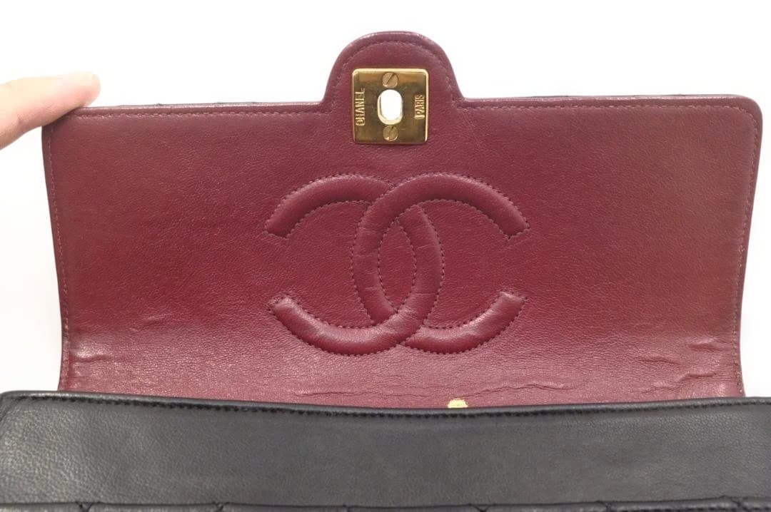 【大人気】シャネル　Chanel　ショルダーバッグ　黒　マトラッセ