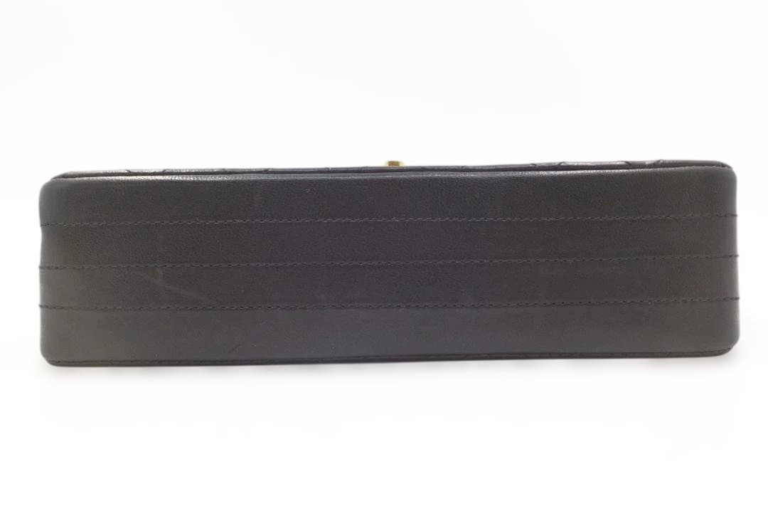 【大人気】シャネル　Chanel　ショルダーバッグ　黒　マトラッセ