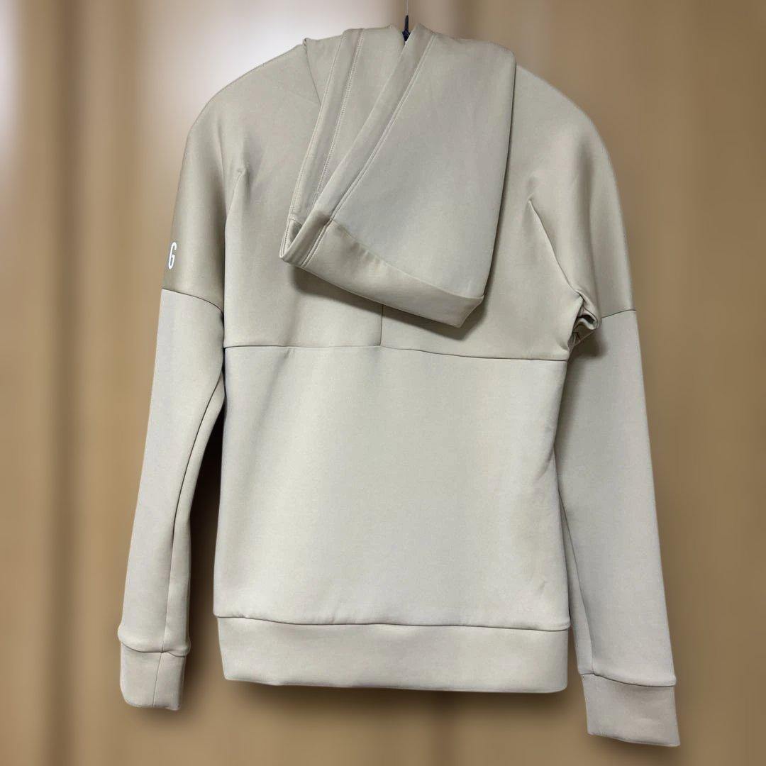 デサントゴルフ☆パーカー【新品未使用】期間限定お値下げ