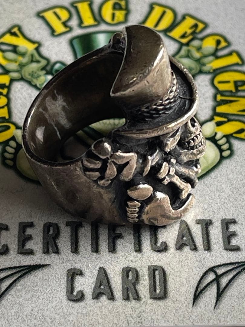 ■ハル部屋 Crazy Pig Designs/Top Hat Skull