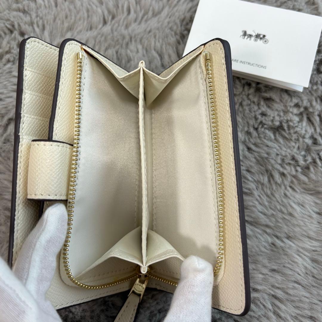 COACH 2つ折り財布