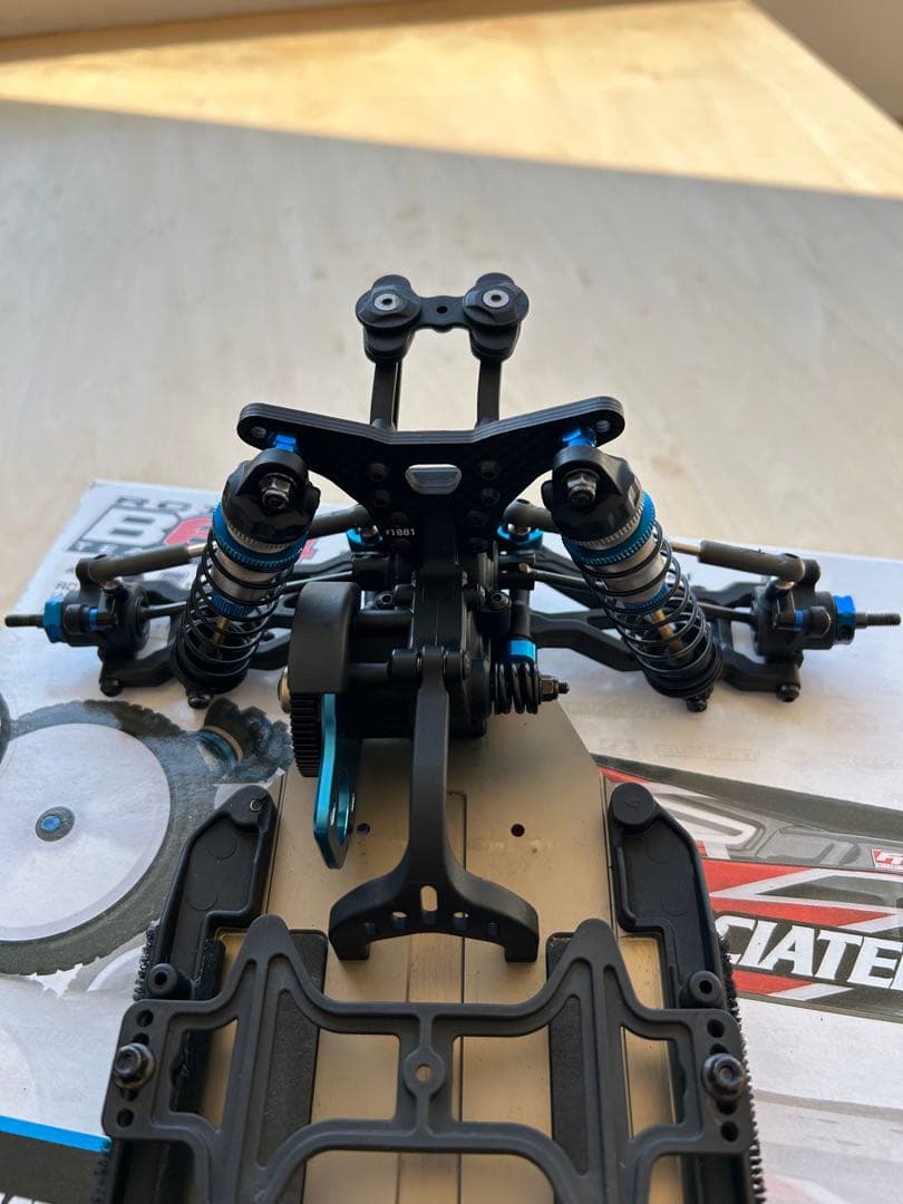 Associated RC10B6.4 アソシエイテッド　バギー