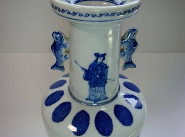 花瓶■城楽 窯院 人物 魚耳付き 染付け 唐草 花器 希少 古玩 時代物 骨董■