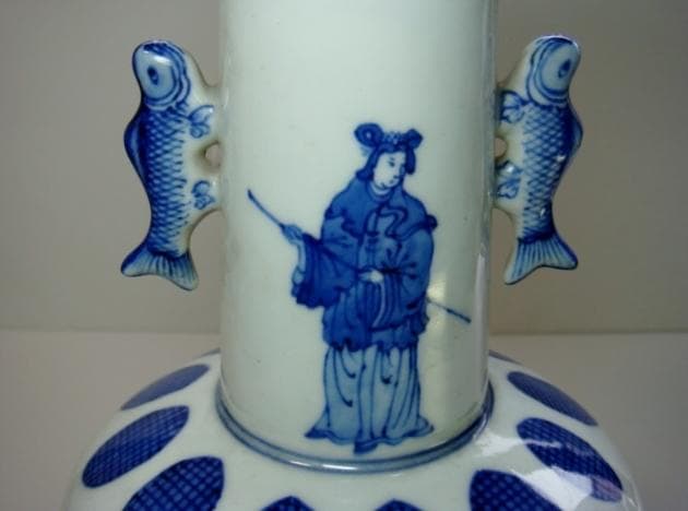 花瓶■城楽 窯院 人物 魚耳付き 染付け 唐草 花器 希少 古玩 時代物 骨董■