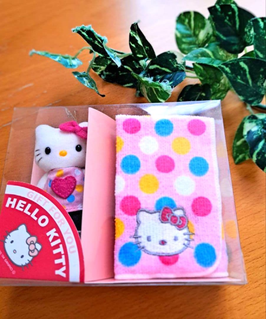 激レア!! キティのマスコットホルダーとプチタオルのセット サンリオ