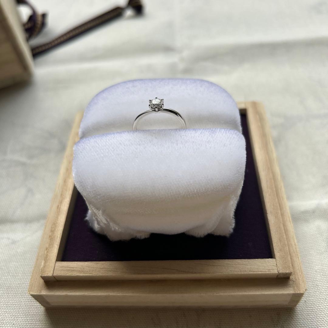 【ほぼ新品】NIWAKA 花雪　0.3カラット