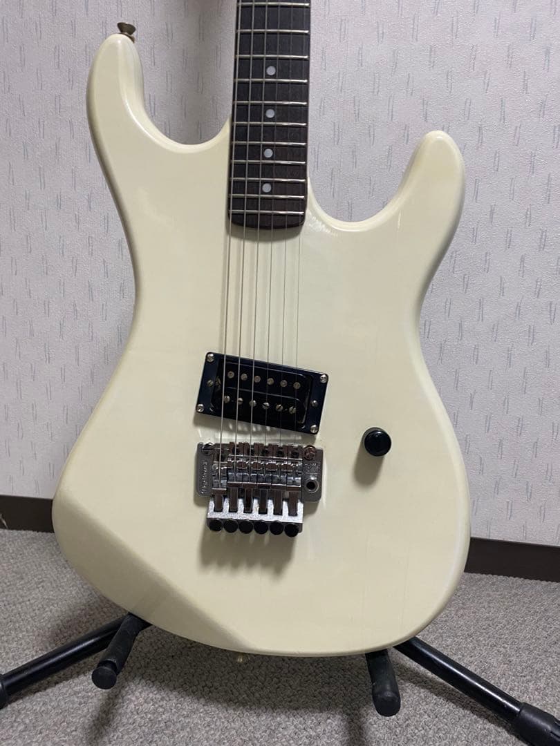 KRAMER STRIKER 100ST ホワイト エレキギター