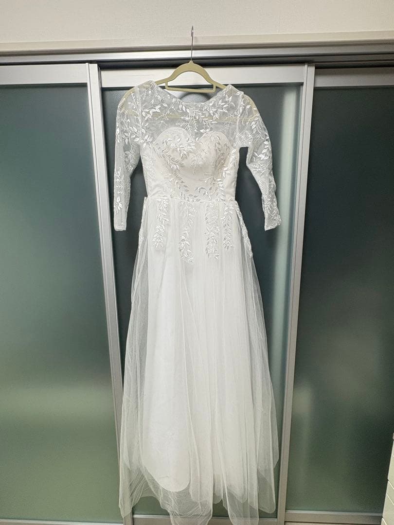 スレンダーライン 花嫁ドレス 袖あり ウエディング ファスナー 二次会床付き