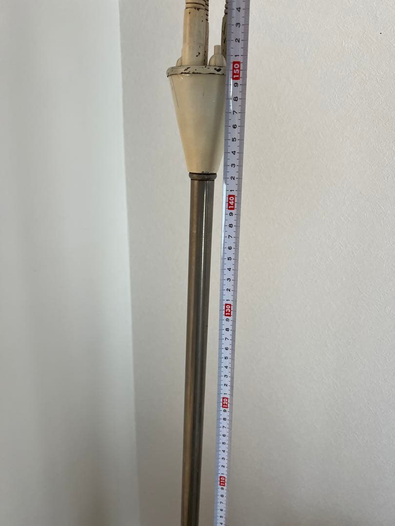 家具 Hala Mid Century floor lamp by Busquet