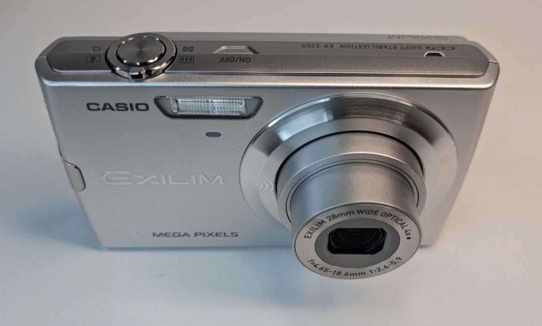 美品 CASIO EXILIM EX-Z250 コンパクトデジタルカメラ