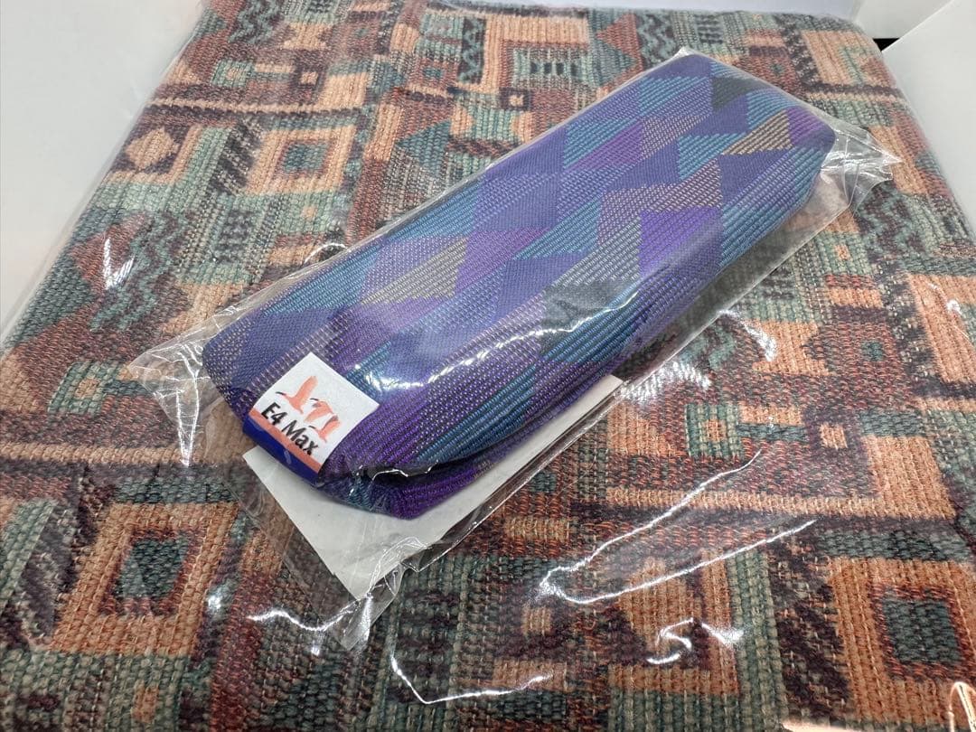 《新品未開封》上越新幹線　E4系MAXのシートから作られたクッションとペンケース