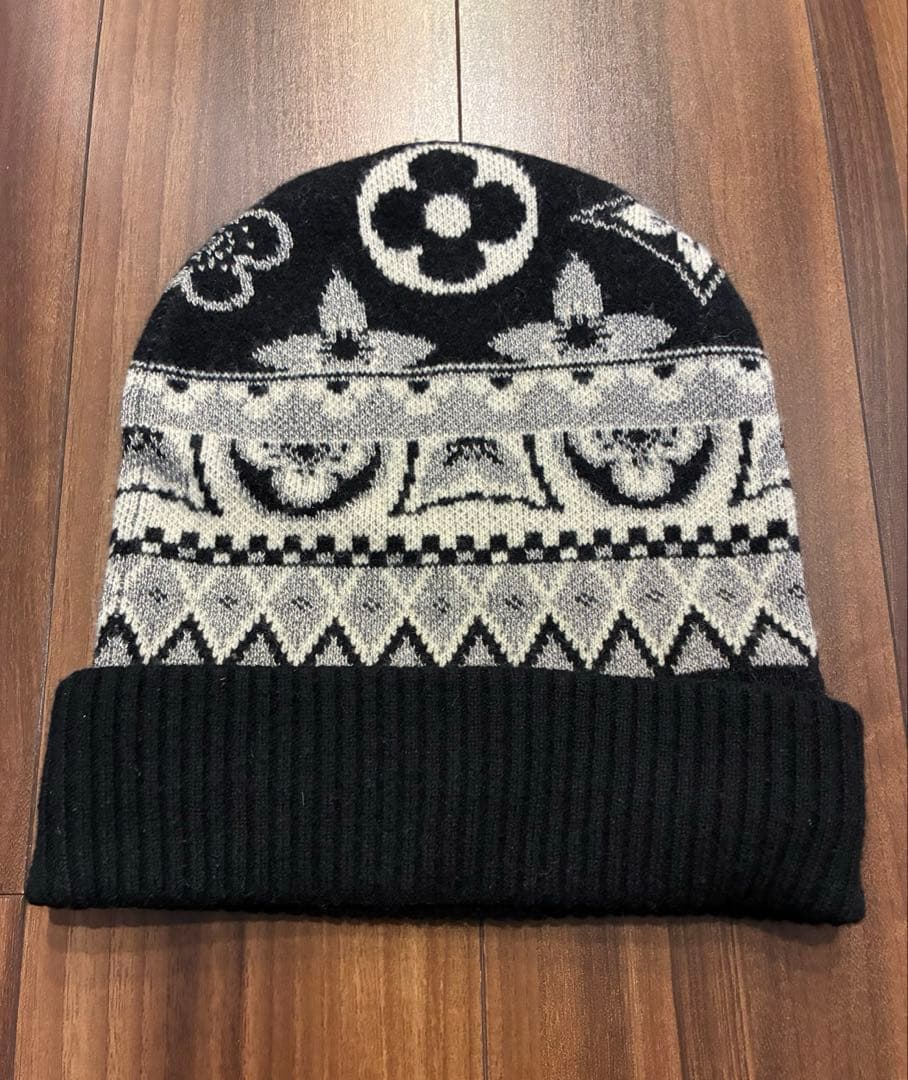 Louis Vuitton ルイヴィトン　ニット帽　レディース　メンズ