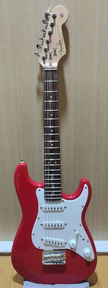 Squier ストラトキャスターミニ　ソフトケース付き 中古品