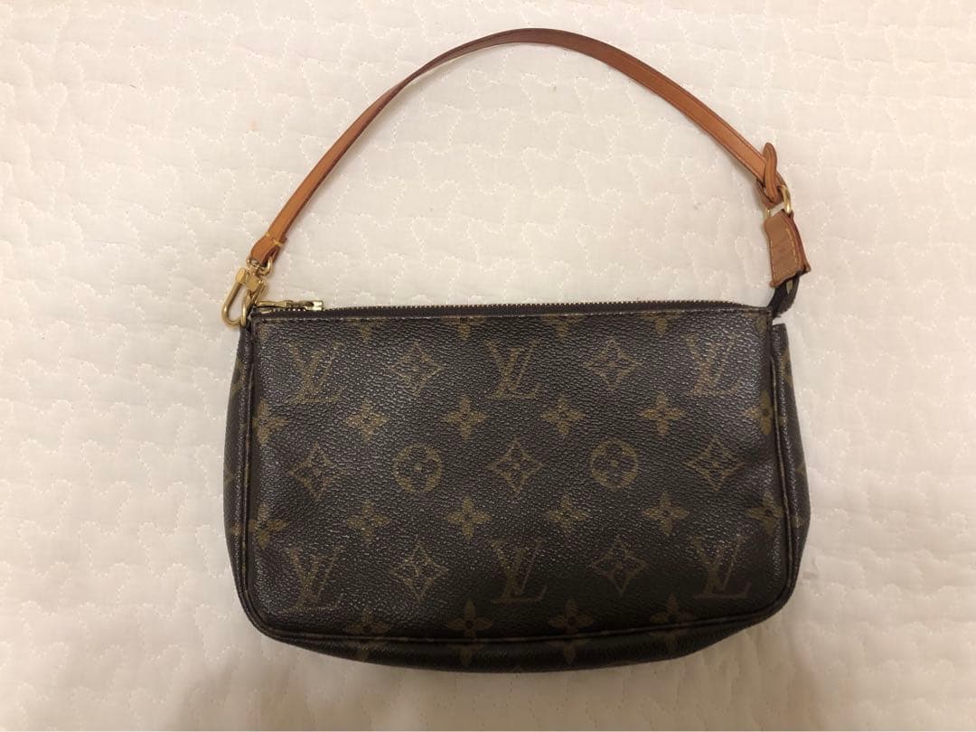 ルイヴィトン モノグラム アクセサリーポーチ