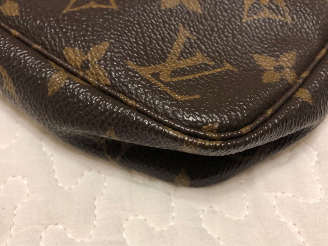 ルイヴィトン モノグラム アクセサリーポーチ
