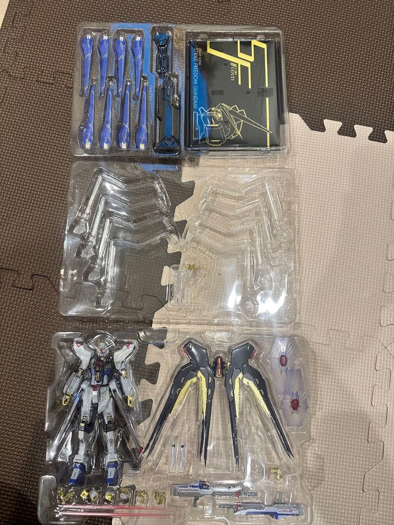 ストライクフリーダム&♾️ジャスティスガンダム 20周年記念版