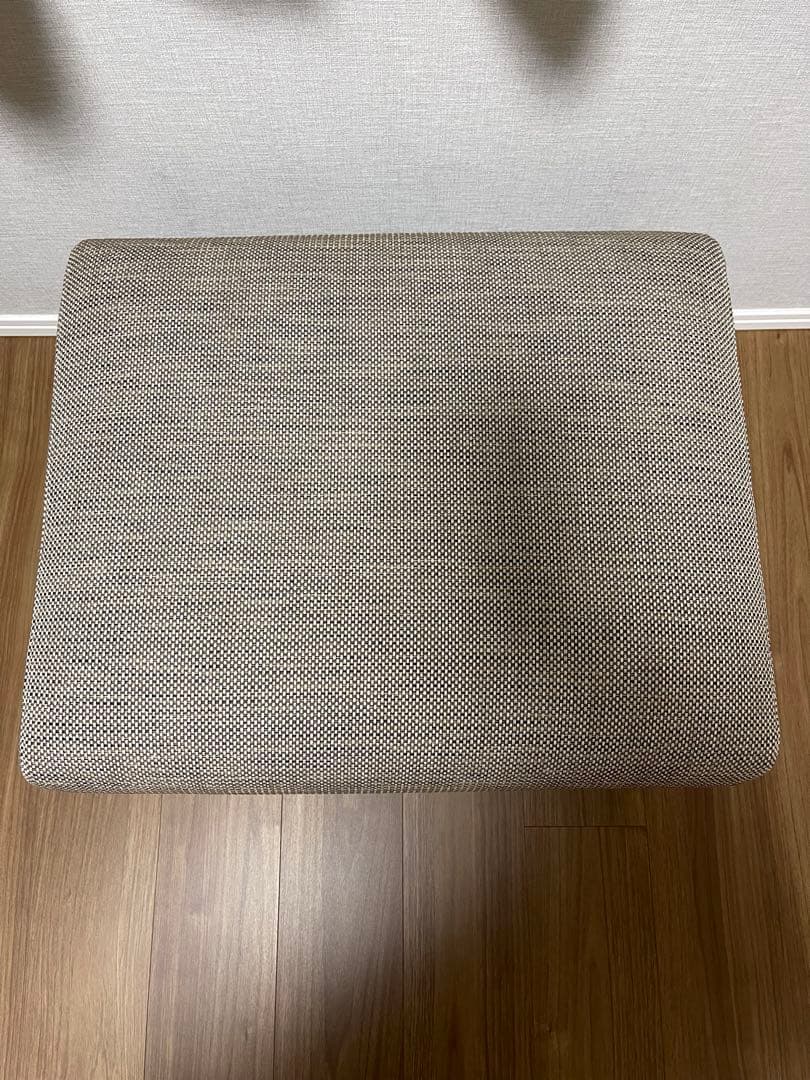 カリモク　WU45シリーズ　スツール　オットマン ウォールナット材　1脚