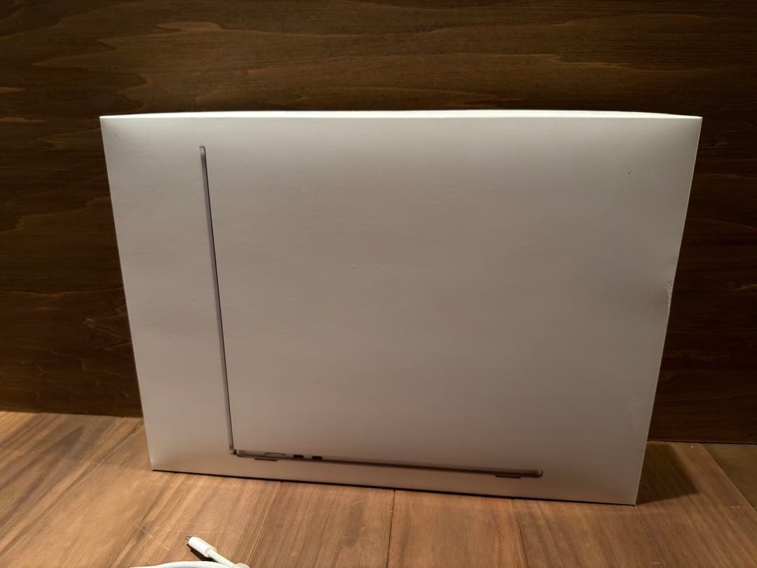 MacBook Air M3 15インチ メモリ16GB 512GB SSD