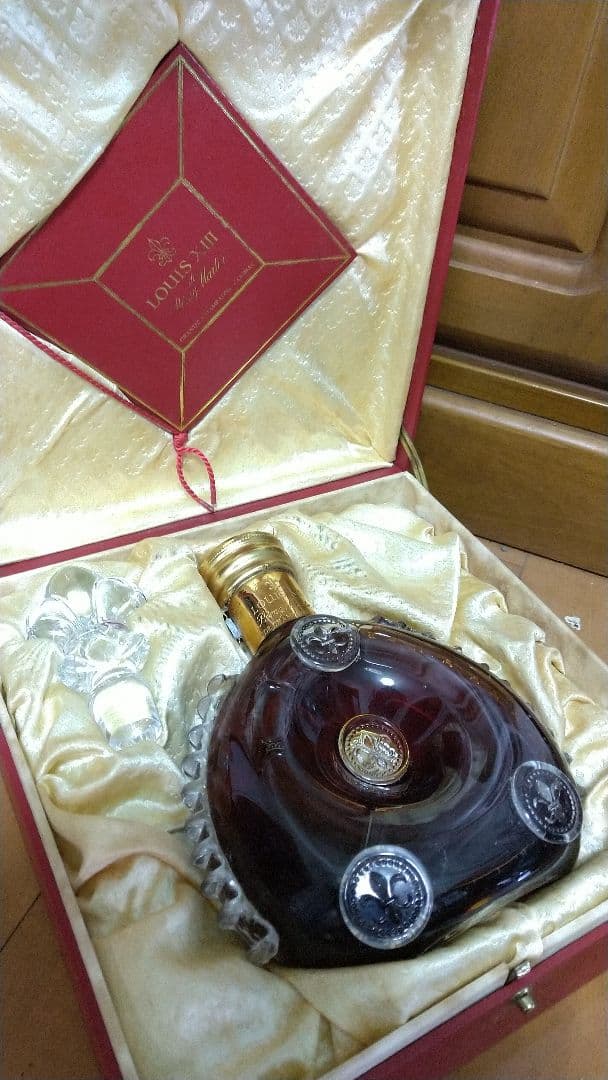 特価！baccaratバカラのクリスタル栓付き。レミーマルタンルイ13世I