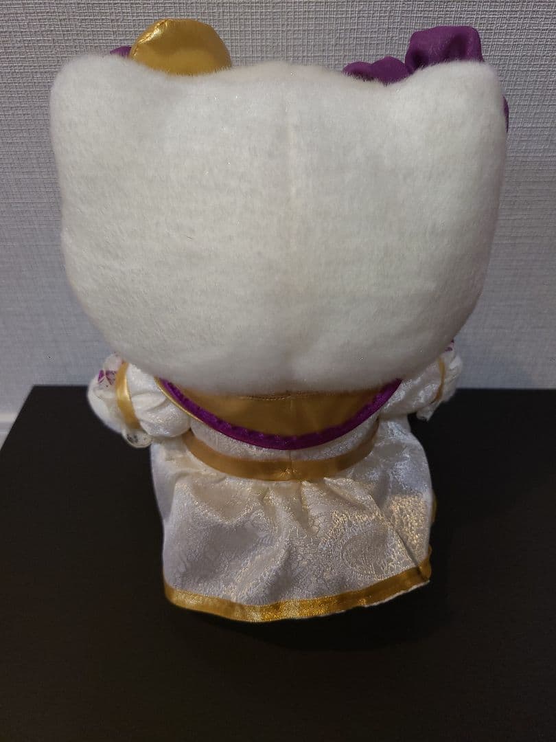 海外の方へ【美品】ＵＳＪ限定　ハローキティ　サンリオ23㎝海外方へ届きますように