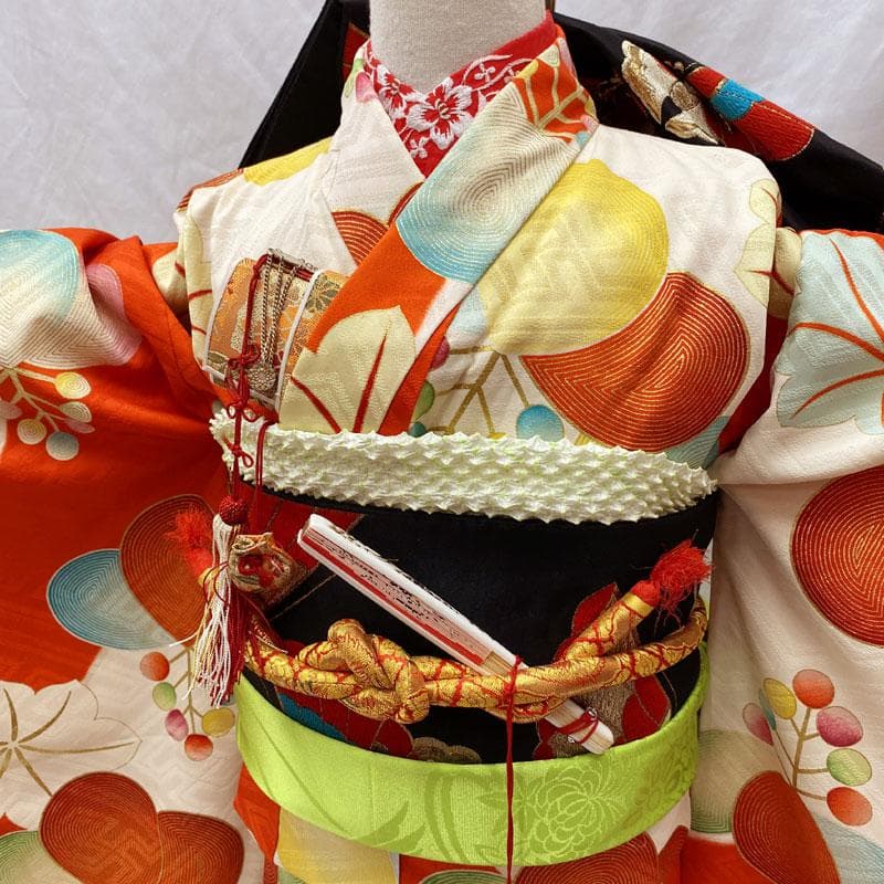 510ag40◎七五三 七歳 女児 着物&袋帯 セミアンティーク 金彩 白◎
