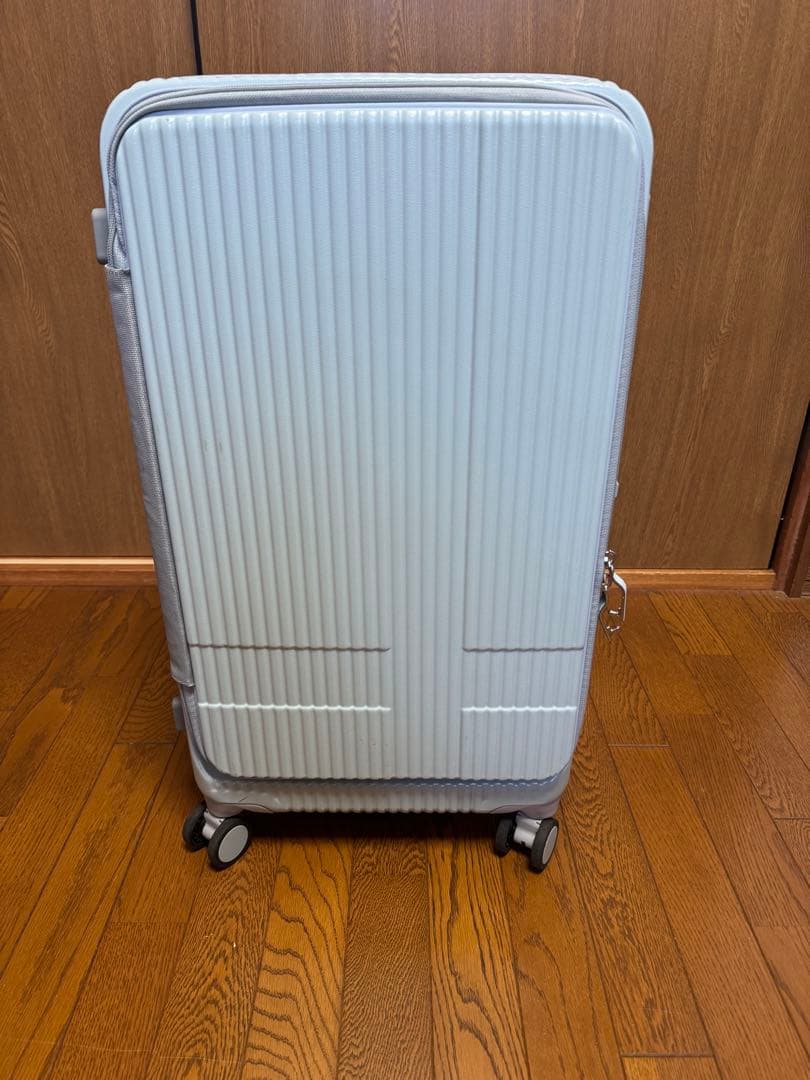 イノベータースーツケース75L