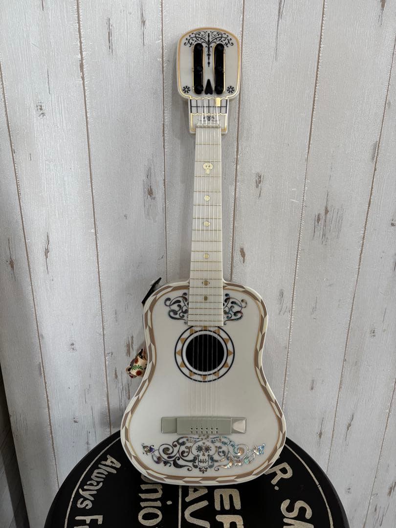 ギター型ポップコーンバケット リメンバーミー